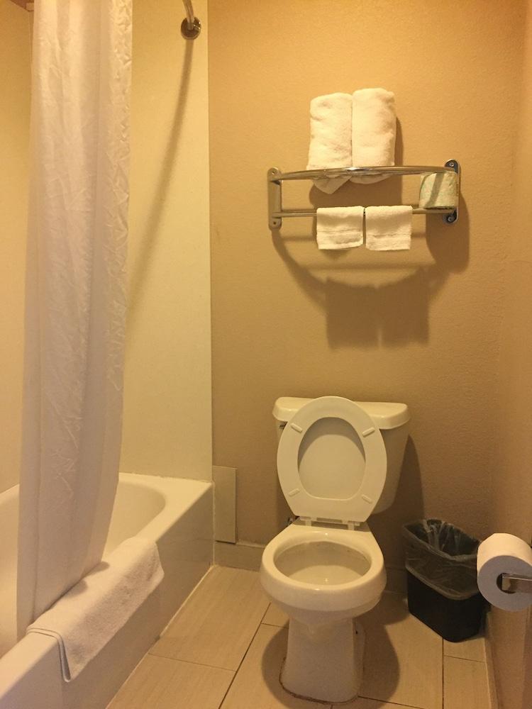 Atria Inn & Suites Three Rivers 외부 사진