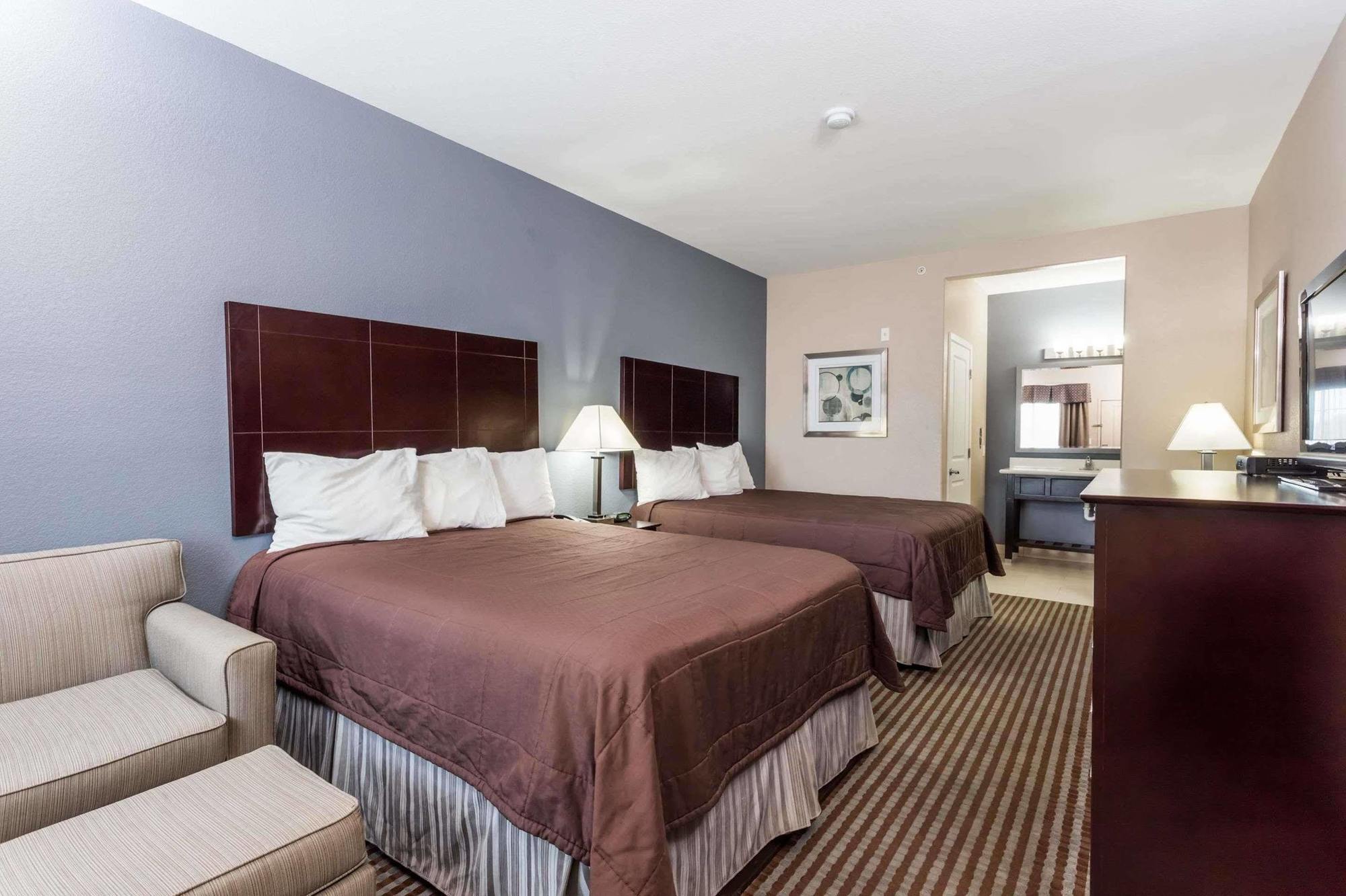 Atria Inn & Suites Three Rivers 외부 사진