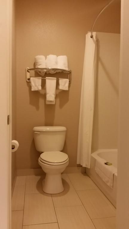 Atria Inn & Suites Three Rivers 객실 사진