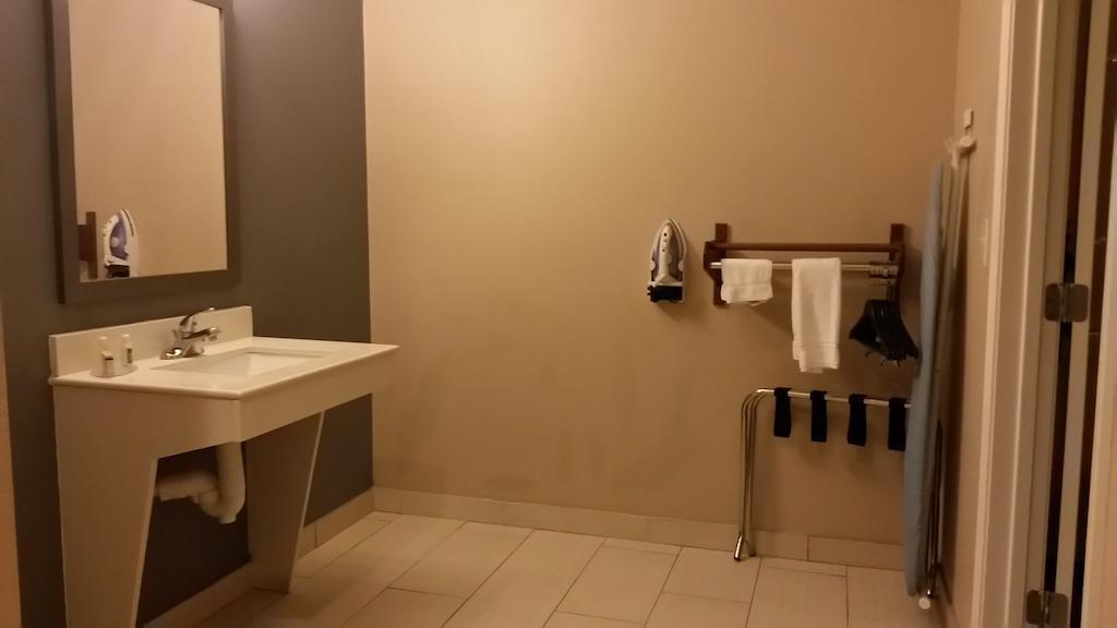 Atria Inn & Suites Three Rivers 객실 사진